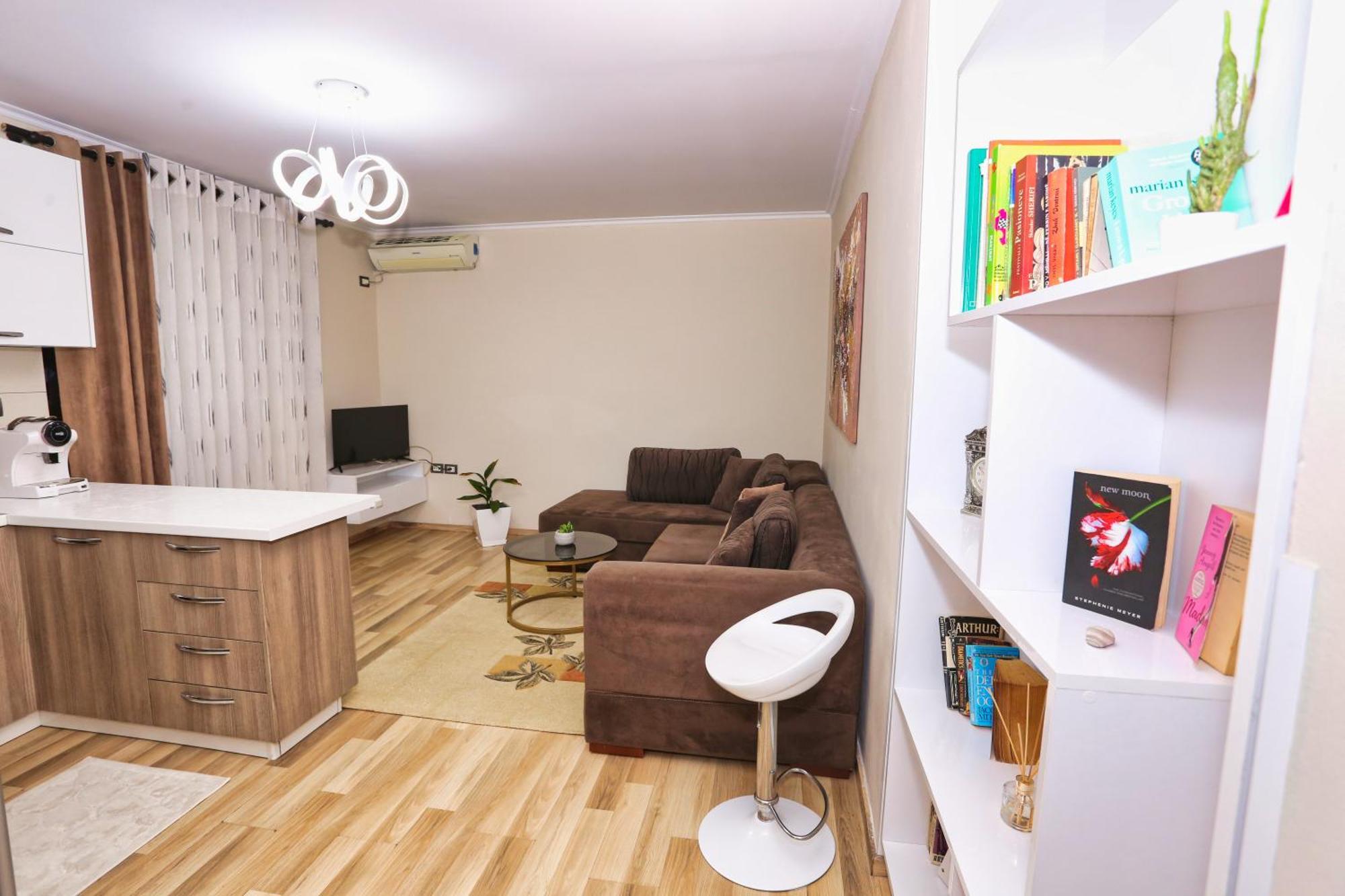 R&B City Center Apartment Тирана Екстер'єр фото
