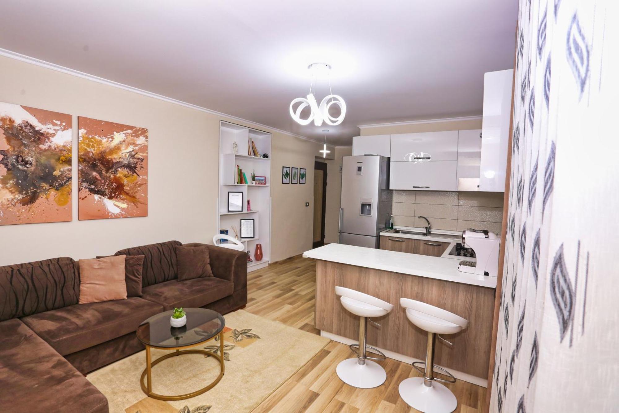 R&B City Center Apartment Тирана Екстер'єр фото